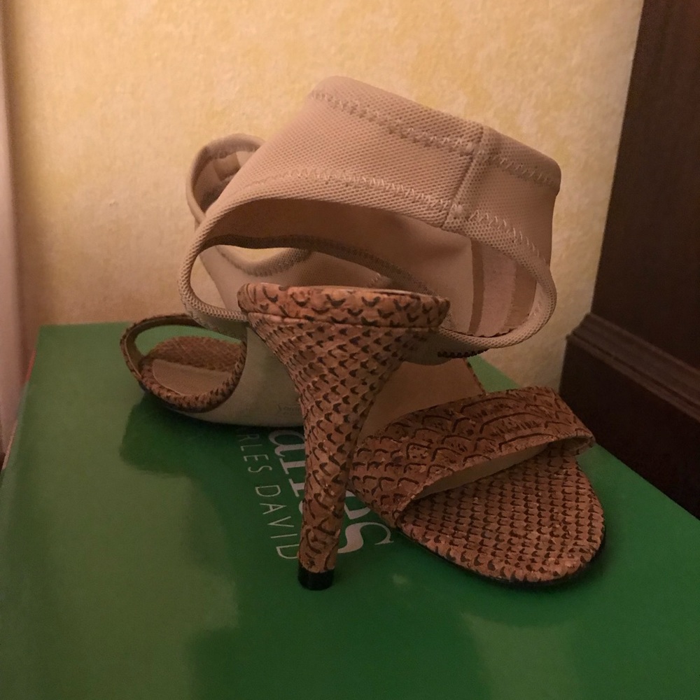 Shoes - Picture 5 of 5